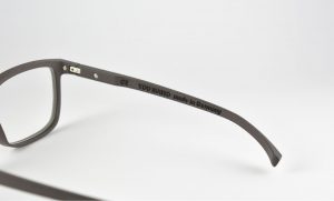 3D Druck Brillen Modell You Mawo seitlich
